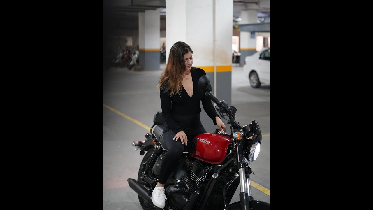 ▶ Yezdi ROADSTER: una mirada más cercana - Imágenes de motos con frases