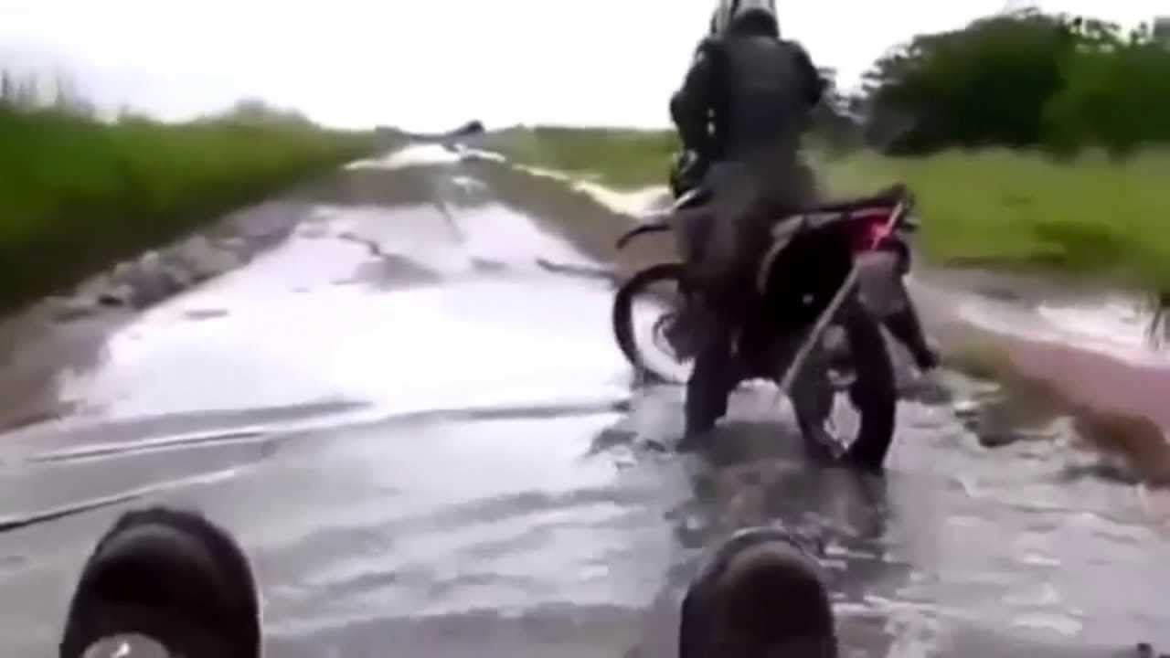 Estos son los cinco bloopers de motos más graciosos del Youtube